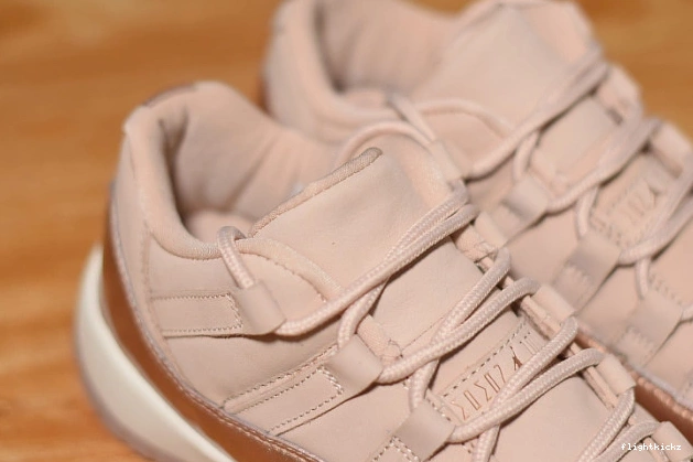 Air Low AH7860-105 11 Jordan Gold Rose GS 0306